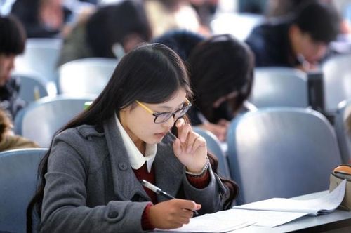 四六級成績查詢時間官宣！準考證丟失應對指南與未來備考提醒